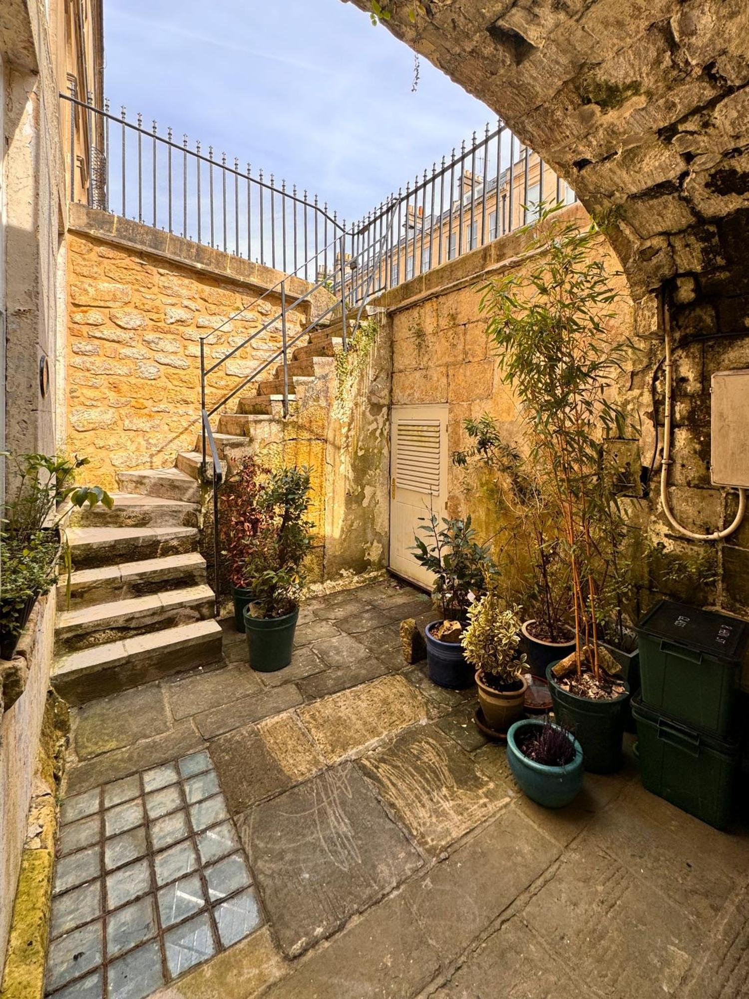 Grade 1 Maisonette, 2 Bedrooms, Very Central Bath Buitenkant foto